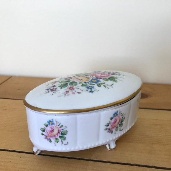 Gerold-Porzellan Footed Oval Trinket Box with Lid Porcelain Rose Flower Design - Picture 4 of 8